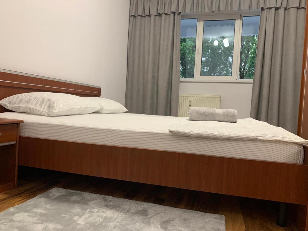 Eunice Apartament Орадя Экстерьер фото